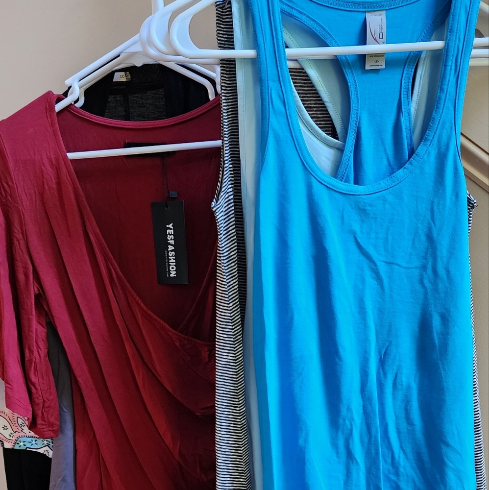 Lot, Bundle: 7 Tanks/Tees/Cover NEW Size Small